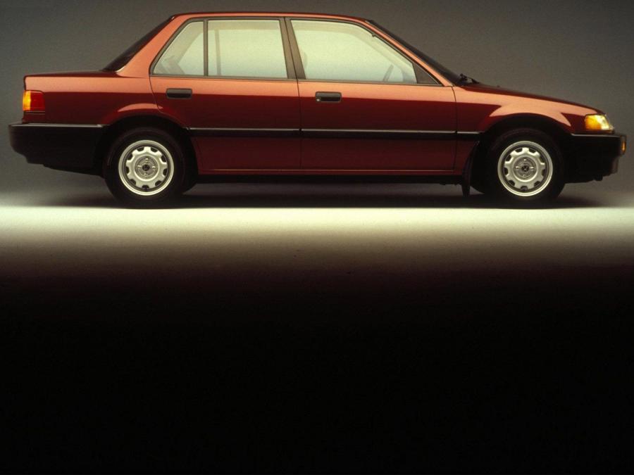  Honda Civic Sedan 1987 года  (фото 4 из 7)